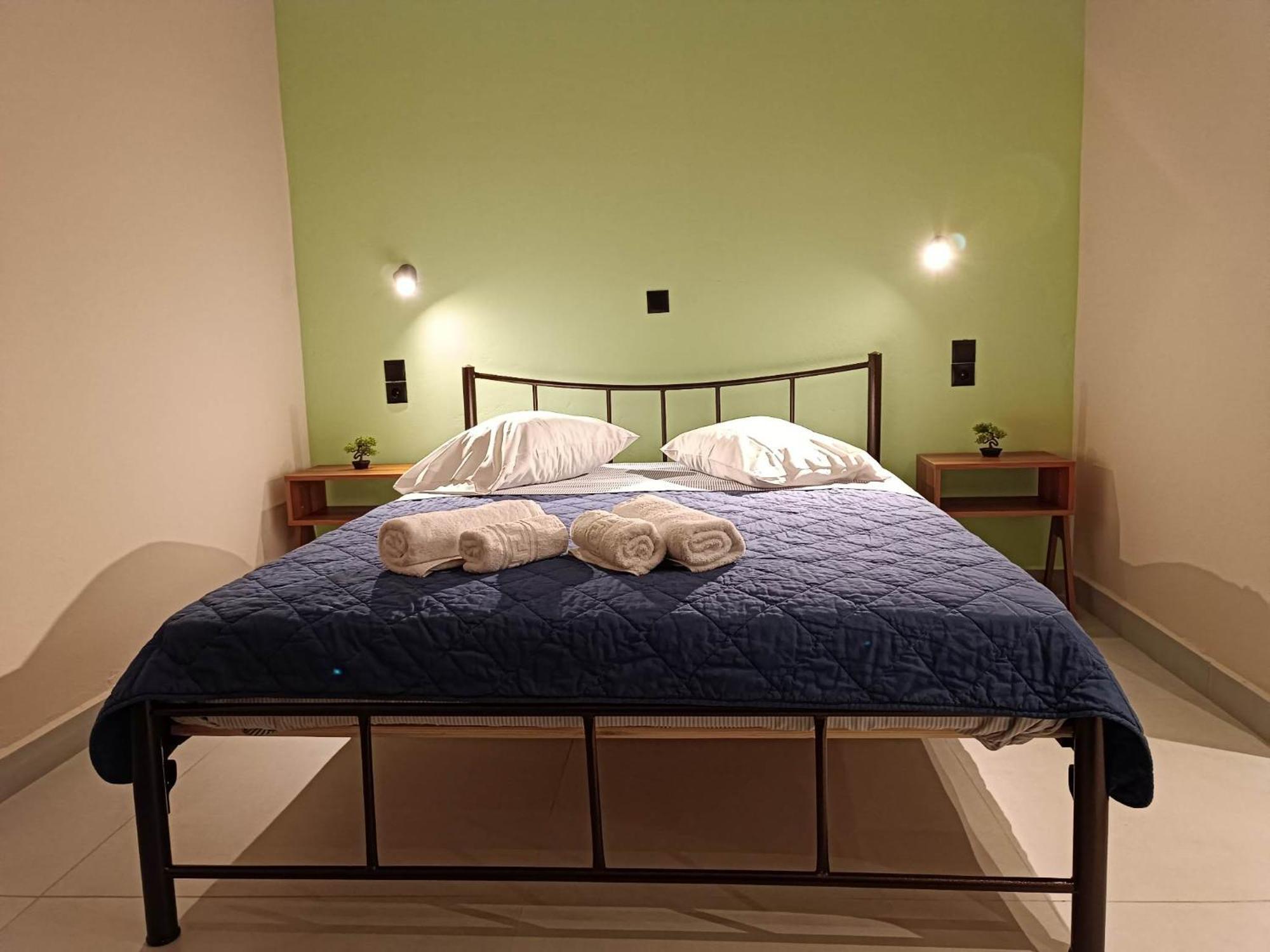 Newly Renovated Apartment Next To The Port Mantouki Экстерьер фото